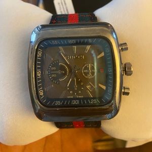Men’s Gucci watch